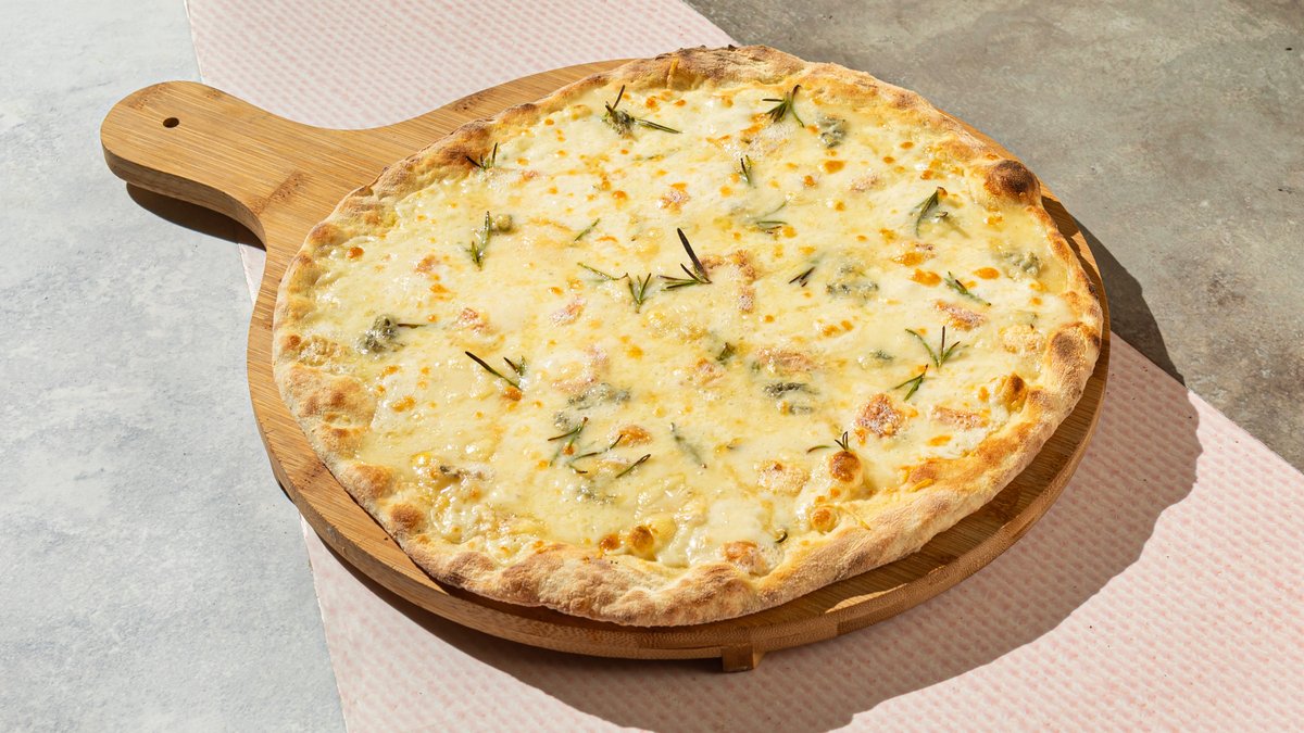 Pizza Quattro Formaggi — Pizza Marinara Instagram
