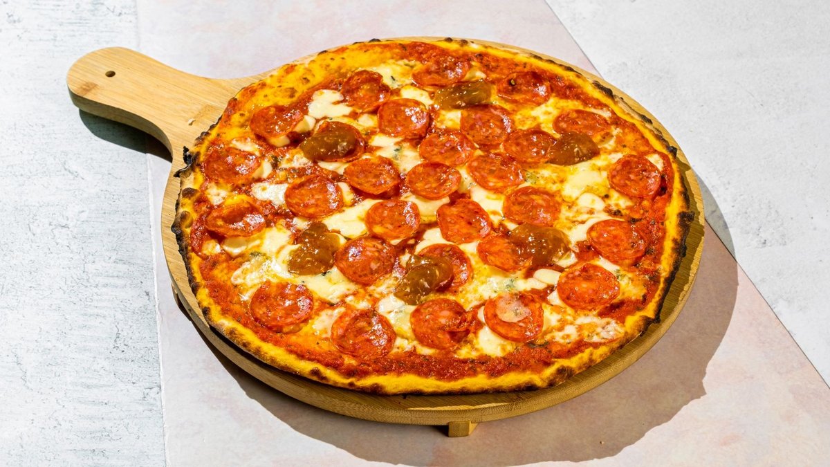 Pizza Salsiccia Picante e Gorgonzola — tikra itališka pica iš Pizza Marinara
